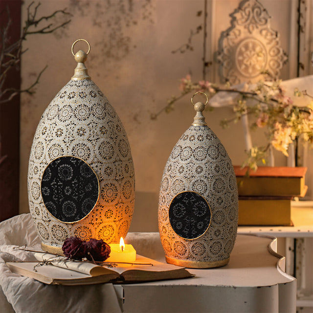 lantern-shaped-candle-holder-scene