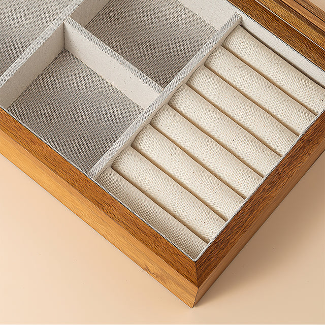 light-brown-wooden-jewelry-box-close-up-0628