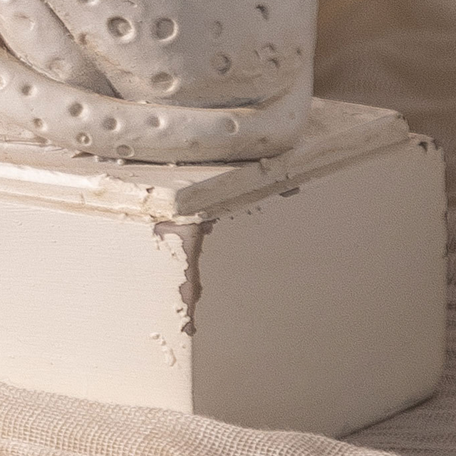 living-room-resin-bookend-details