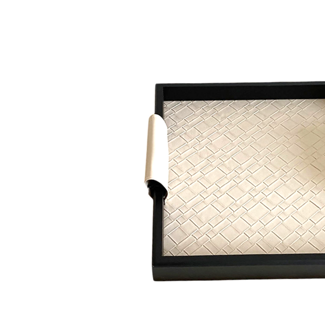 modern-luxury-woven-leather-and-wooden-rectangular-tray-with-handles-close-up-07112