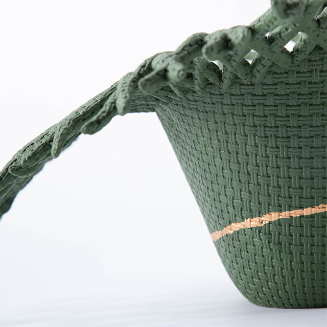 modern minimalist resin fruit bowl details