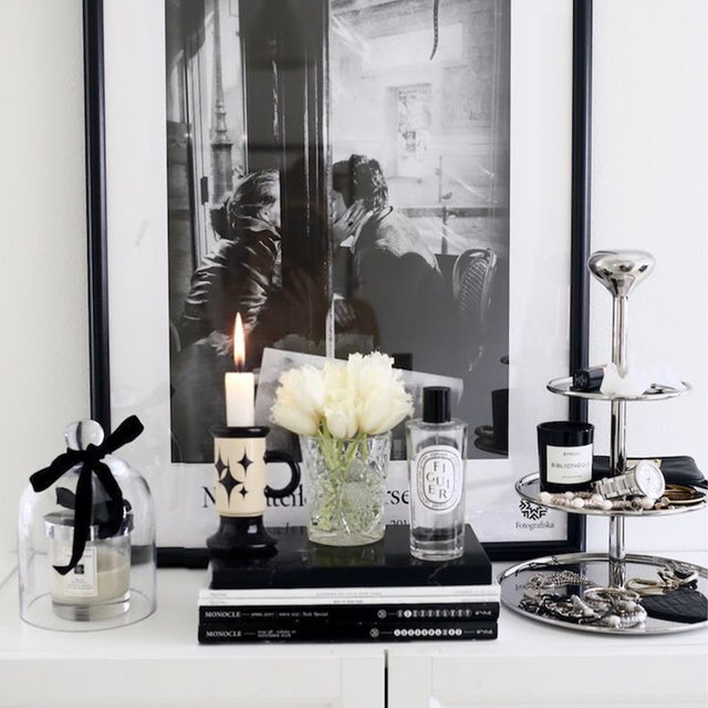 premium vintage style ceramic candle in the bedroom