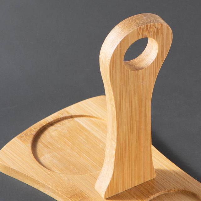 pure white ceramic sugar jar and creamer set details