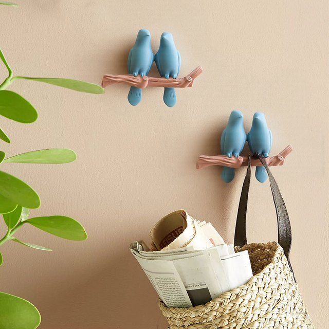 resin bird decorative wall hook on the wall