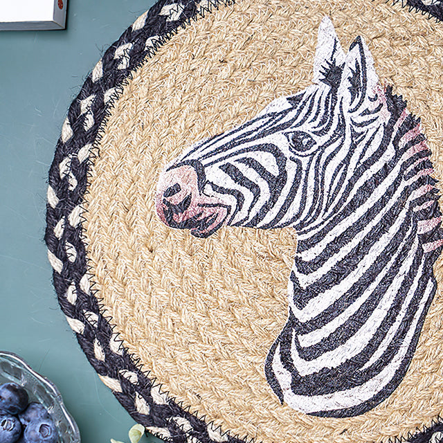 round jute woven zebra table coaster details