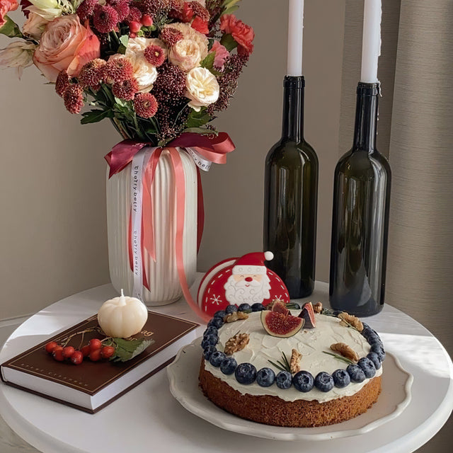 santa ceramic napkin holder with cake