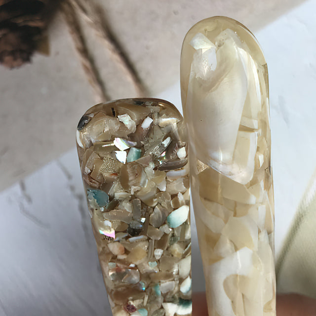 set of 2 natural mother of pearl dessert spoons details