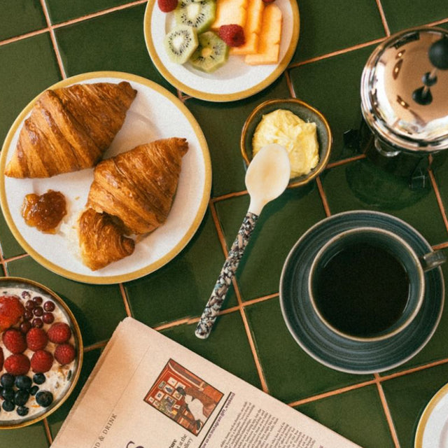 set of 2 natural mother of pearl dessert spoons details
