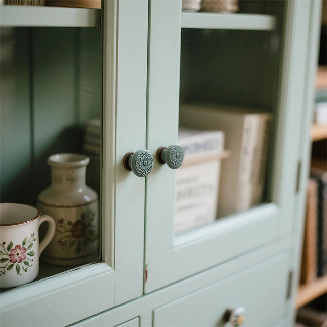 single-hole-ceramic-handle-for-cabinet-or-drawer-0526