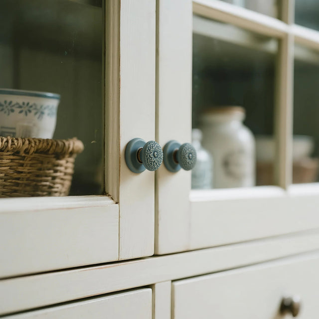 single-hole-ceramic-handle-for-cabinet-or-drawer-scene-05263