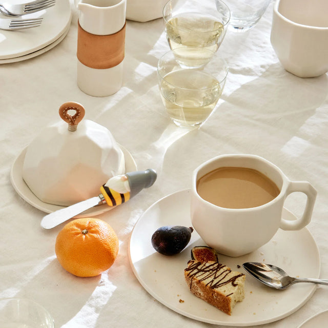 stainless-steel-butter-knife-scene-06122