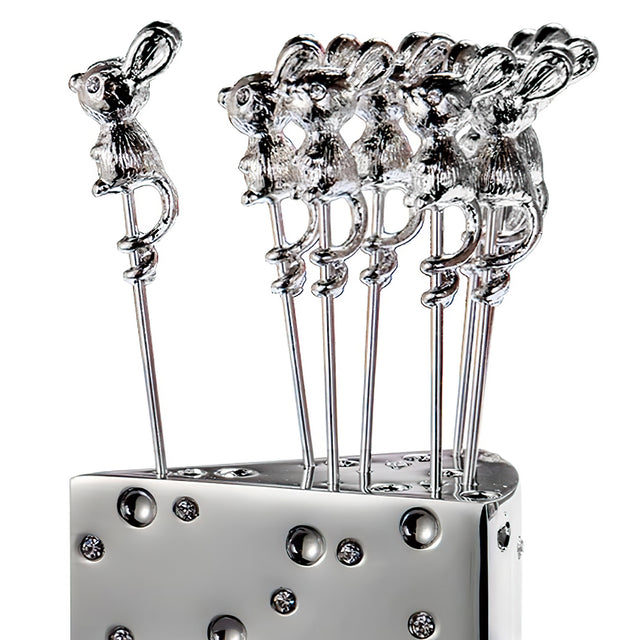 stainless-steel-cheese-holder-with-mouse-shaped-fruit-forks-Nordic-Ins-style-close-up-0609