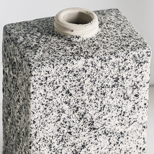 stone-textured-ceramic-liquid-soap-dispenser-close-up-0617