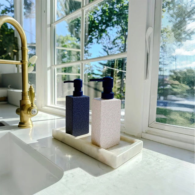 stone-textured-ceramic-liquid-soap-dispenser-scene-06172