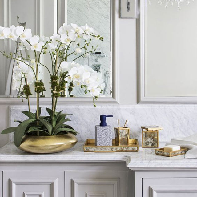 stone-textured-ceramic-liquid-soap-dispenser-scene-06175