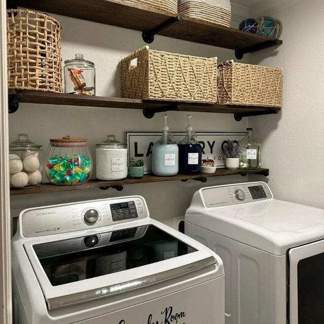 striped-storage-glass-jar-with-a-lid-scene-05264