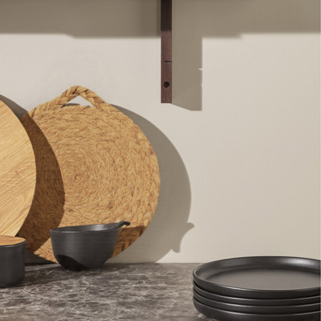 table mat standing by the table