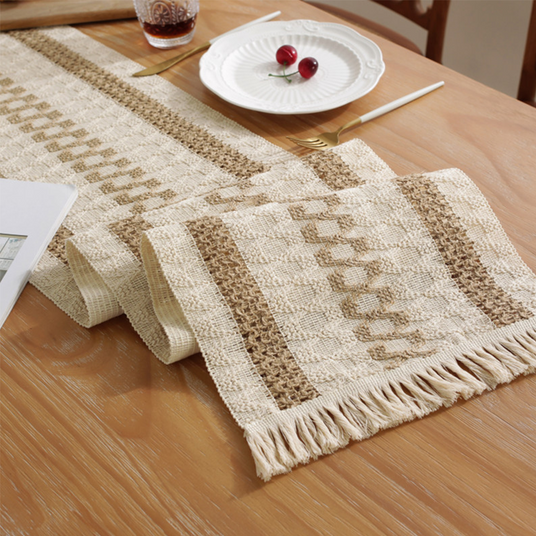 table-runner-details