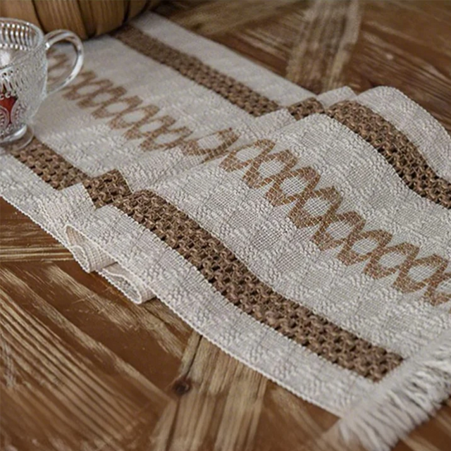 table runner details