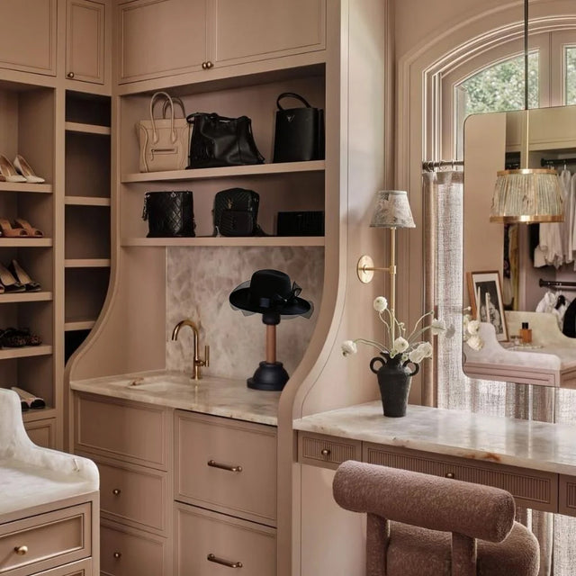 vintage dual tone wooden texture hat display stand details