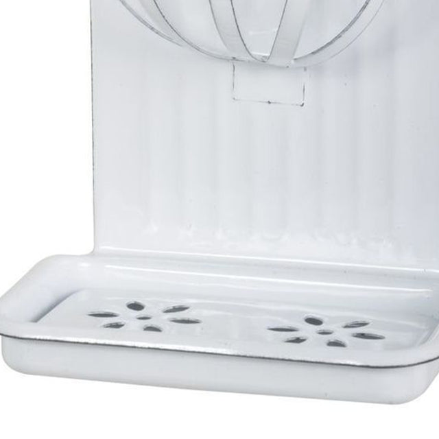 vintage-enamel-relief-soap-dish-with-drainage-close-up-06121