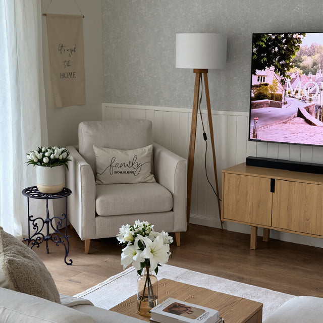 vintage metal plant stand indoor