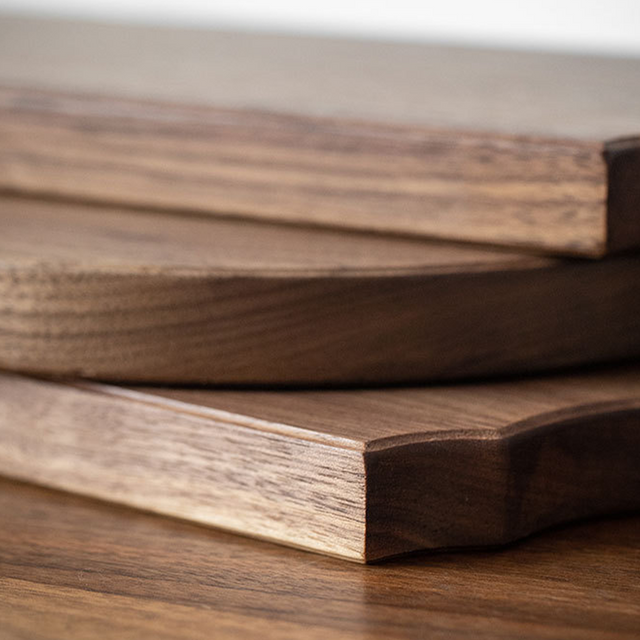 vintage-rectangular-wood-cutting-board-serving-tray-close-up-07021