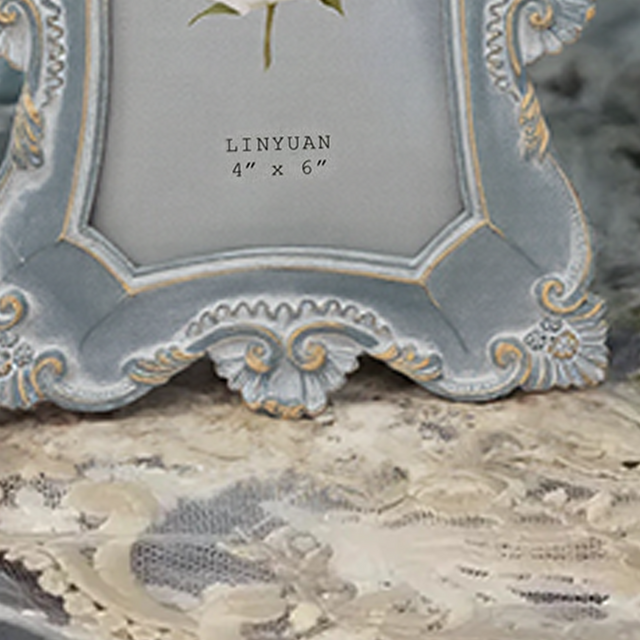 vintage resin blue wall hanging picture frame bottom details