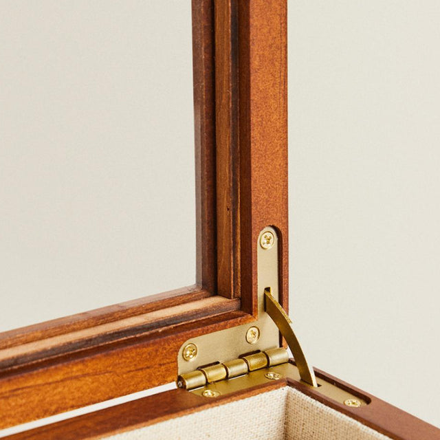 vintage-solid-wood-watch-storage-box-with-transparent-lid-close-up-06271