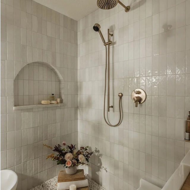 vintage-style-pearl-glaze-white-rectangular-wall-tiles-scene-07023