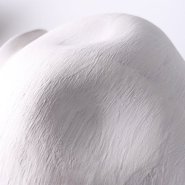 wabi-sabi-ceramic-artistic-dry-flower-vase-close-up-0611