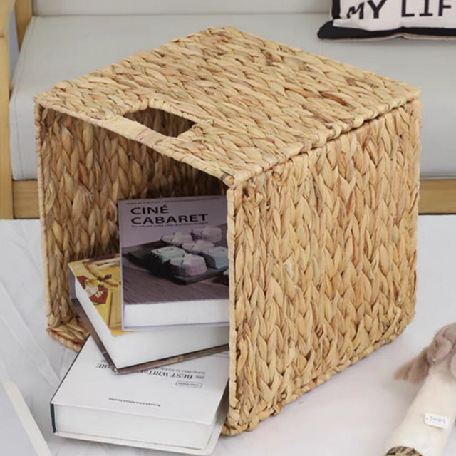 water-hyacinth-woven-storage-basket-close-up-072502