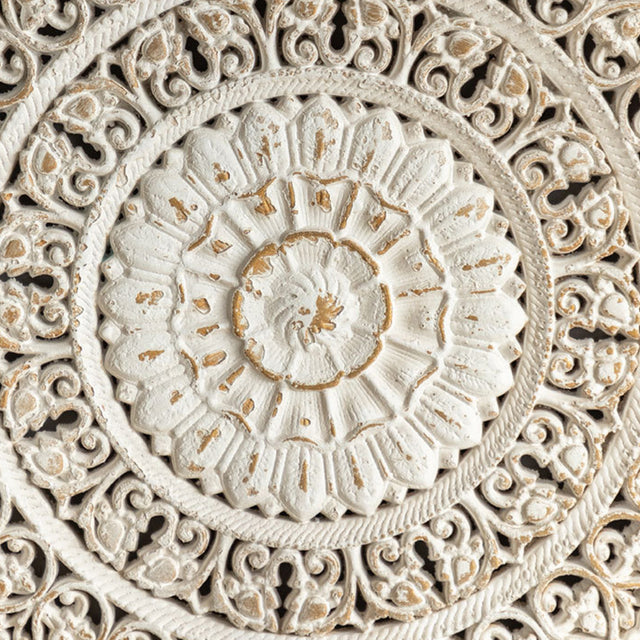 wood-hanging-round-wall-decor-for-living-room-close-up-05282