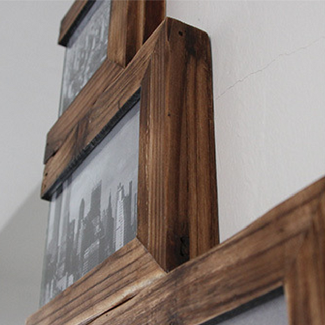 wood-wall-hang-picture-frame-close-up-05281