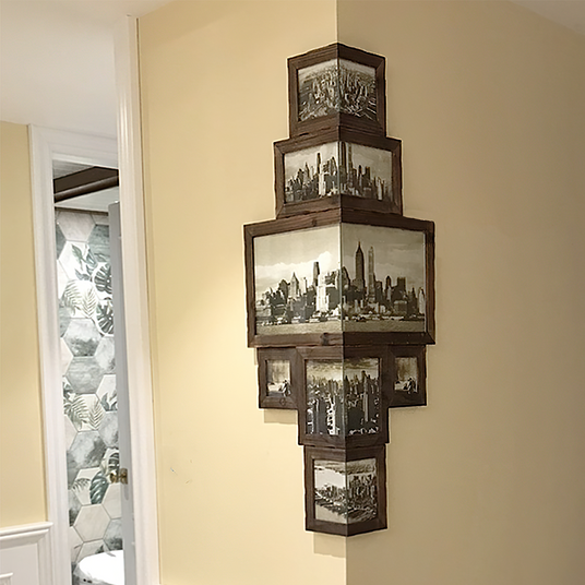 wood-wall-hang-picture-frame-close-up-05284