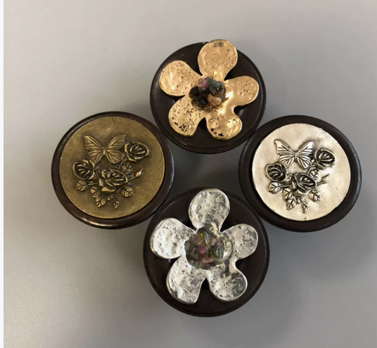 wooden-electroplated-handle-with-floral-pattern-product