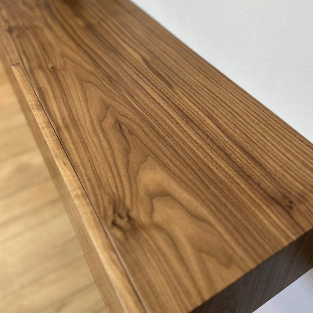 wooden floating shelf details