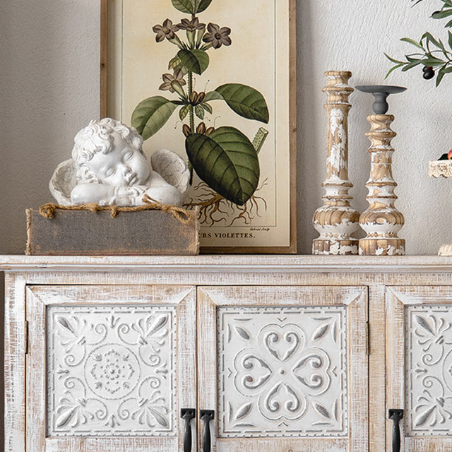 wooden-pillar-candle-holder-scene