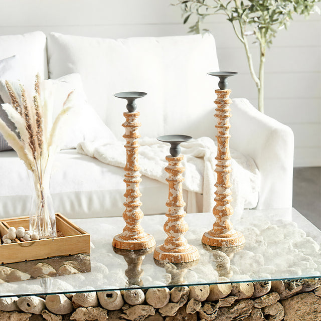 wooden-pillar-candle-holder-scene