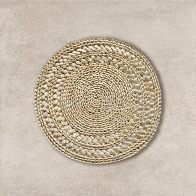 woven-corn-husk-placemats