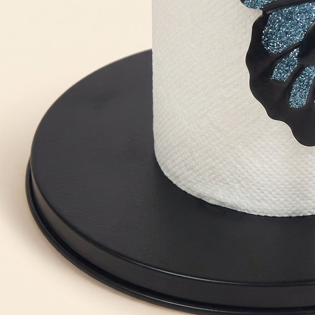 Black Round Base Edge Close Up
