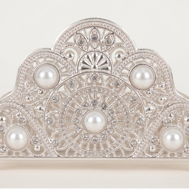 Closeup pearl lace metal holder top