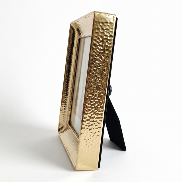 Gold Frame Side View Back Stand