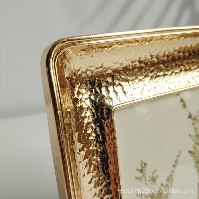 Gold Hammered Metal Frame Corner