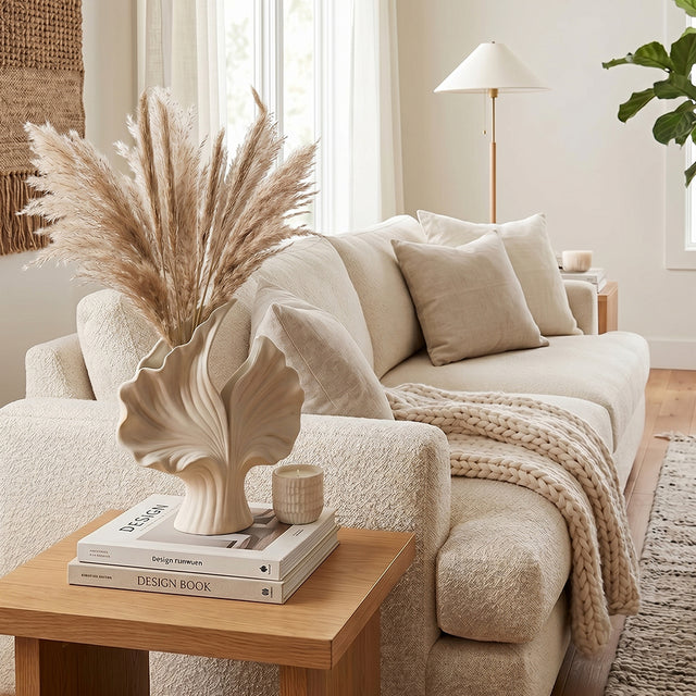 Leaf vase in living space
