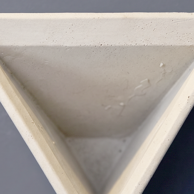 Sculptural Geometric Wall Planter, Nordic Triangle Concrete Vase, Modern Faux Cement Hanging Flower Pot for Living Room Entryway Decor