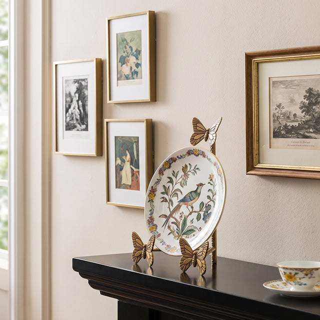 Plate display holder on black entry consoletable