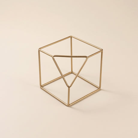 Small gold wire geometric ornament
