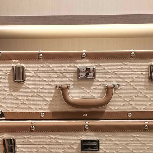 beige-leather-suitcase-set-of-2-close-up-0704