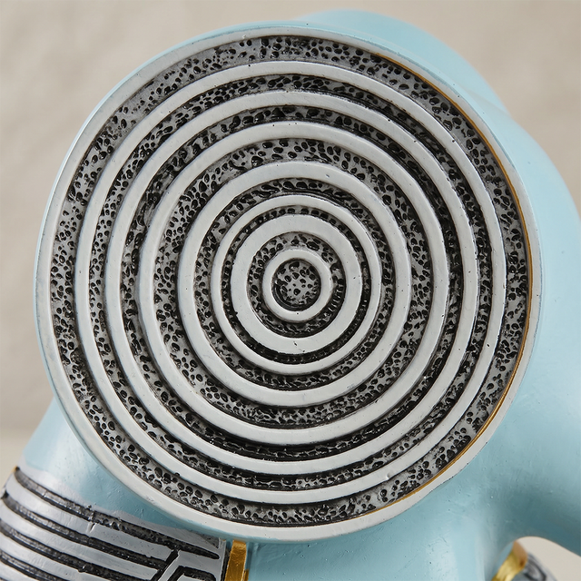 blue resin elephant ear concentric close up